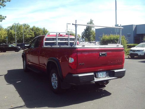Used 2020 Toyota Tundra SR5 w/ SR5 Convenience Package AWD/4WD image 3