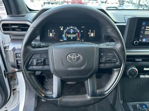 Certified 2025 Toyota Tacoma SR5 image 12