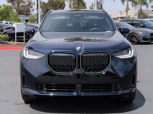 Used 2025 BMW X3 xDrive30i w/ Premium Package AWD/4WD image 3