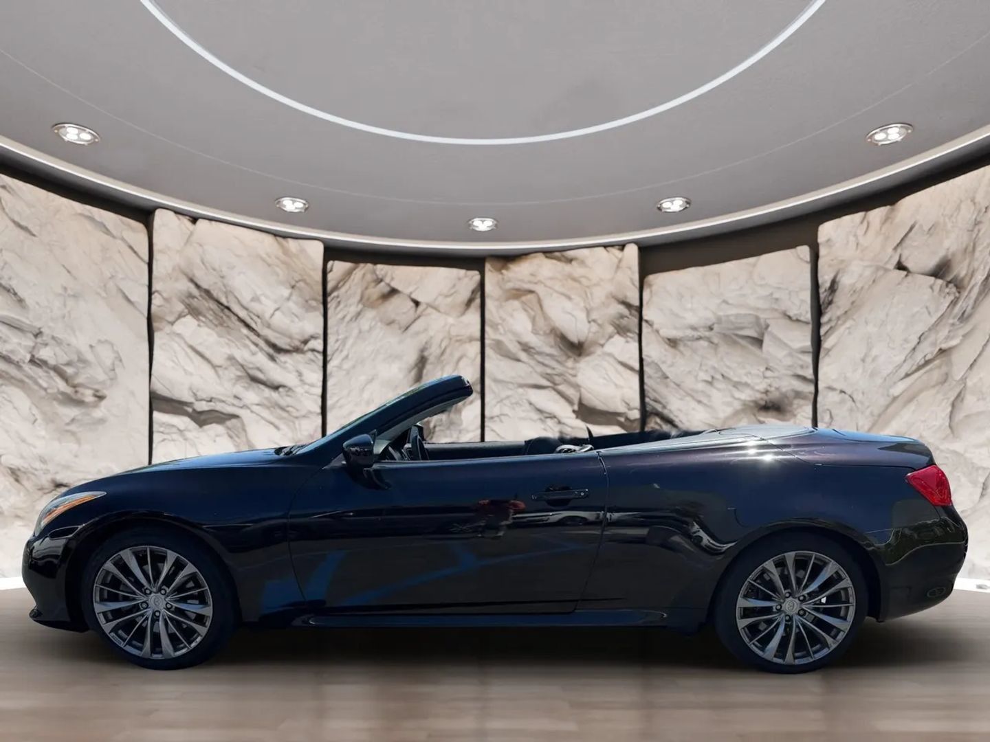 Used 2011 INFINITI G37 Convertible w/ Premium Pkg RWD image 5