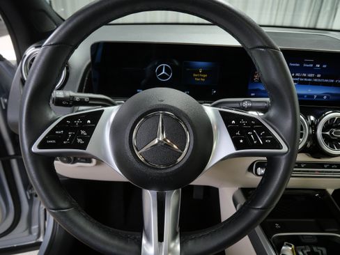 Certified 2026 Mercedes-Benz GLB 250 4MATIC image 21