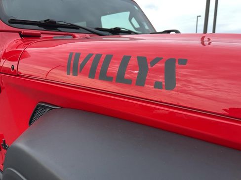 Used 2022 Jeep Wrangler Willys image 10