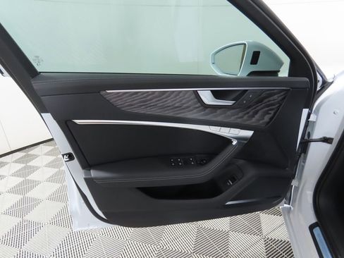 Used 2025 Audi A6 Premium Plus w/ Premium Plus Package image 25