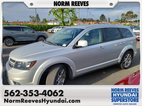 Used 2014 Dodge Journey R/T w/ Flexible Seating Group image 1