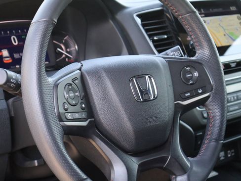 Used 2023 Honda Passport TrailSport image 18