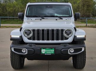 New 2025 Jeep Wrangler Unlimited Sahara w/ Technology Group video 3