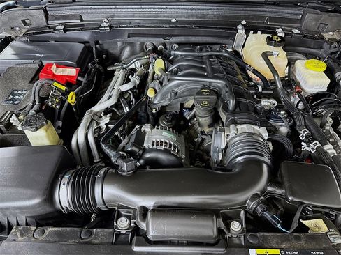 Used 2020 Jeep Wrangler Unlimited Sport image 33