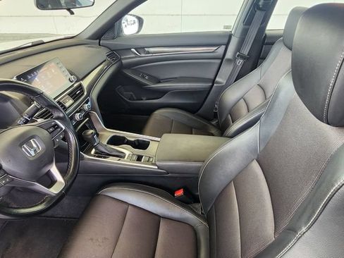 Used 2022 Honda Accord Sport image 11