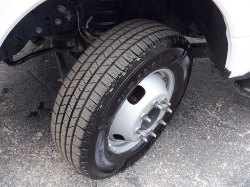 Used 2025 Ford F350 XLT AWD/4WD image 23