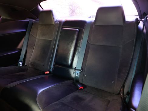 Used 2015 Dodge Challenger R/T Scat Pack w/ Scat Pack Appearance Package image 13