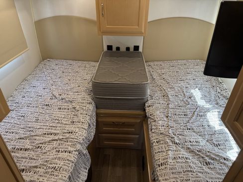 Used 2019 Mercedes-Benz Sprinter 170 image 76