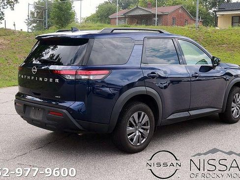 Certified 2025 Nissan Pathfinder SV AWD/4WD image 7