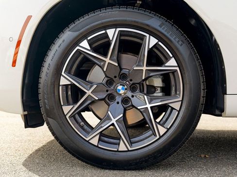 Used 2025 BMW X3 xDrive30i w/ M Sport Package image 15