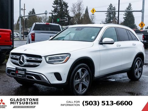 Used 2022 Mercedes-Benz GLC 300 4MATIC image 4