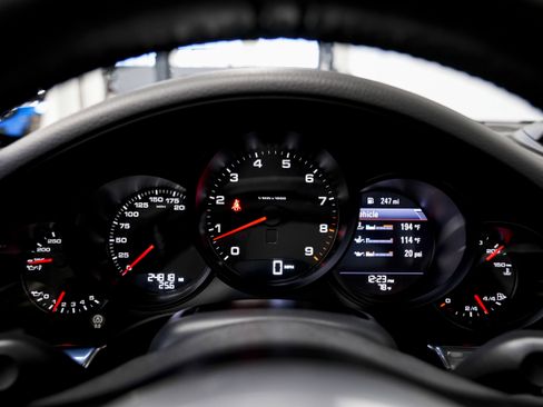 Used 2016 Porsche 911 Targa 4 image 12