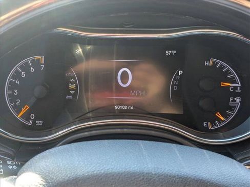 Used 2017 Jeep Grand Cherokee Overland image 10