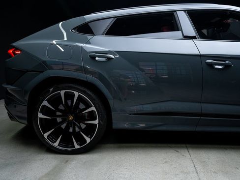 Used 2023 Lamborghini Urus S AWD/4WD image 17