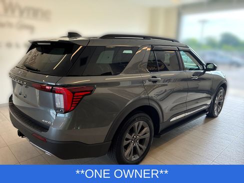 Used 2025 Ford Explorer Active w/ Active Comfort Package AWD/4WD image 2