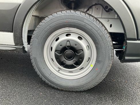 New 2026 Ford Transit 250 148 Medium Roof image 10