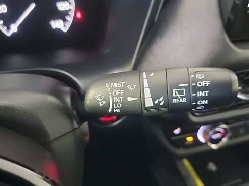 Certified 2025 Honda HR-V EX-L image 26