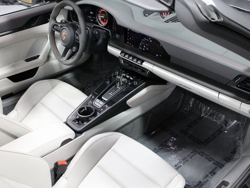 Certified 2024 Porsche 911 Carrera 4 GTS image 21