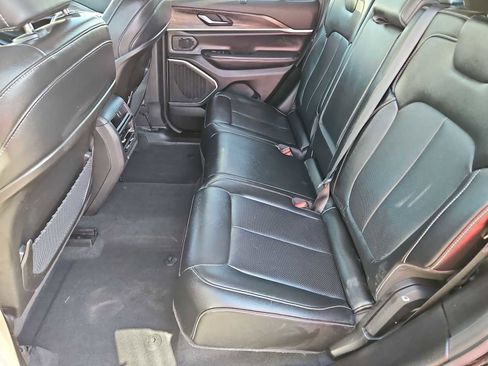 Used 2022 Jeep Grand Cherokee Limited 4xe w/ Luxury Tech Group II image 21