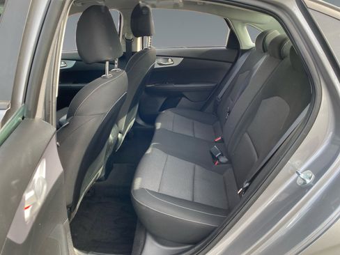 Used 2024 Kia Forte LXS w/ LXS Technology Package FWD image 13