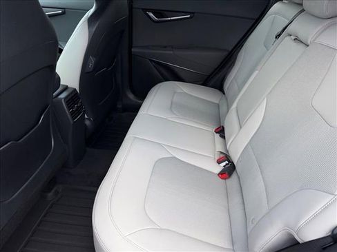 New 2026 Kia Niro EX image 12