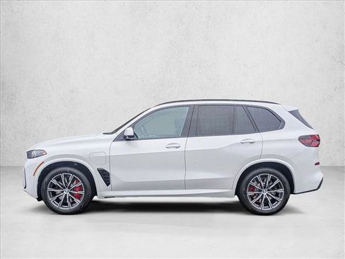 New 2026 BMW X5 xDrive50e w/ M Sport Package image 9