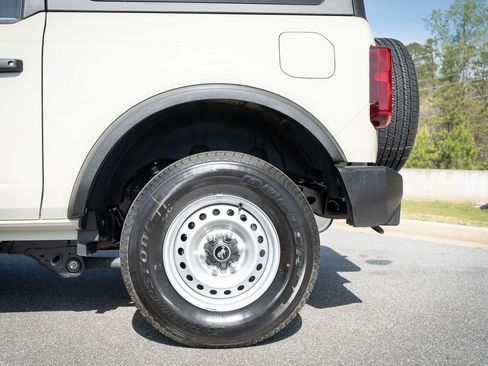 New 2026 Ford Bronco 2-Door AWD/4WD image 6