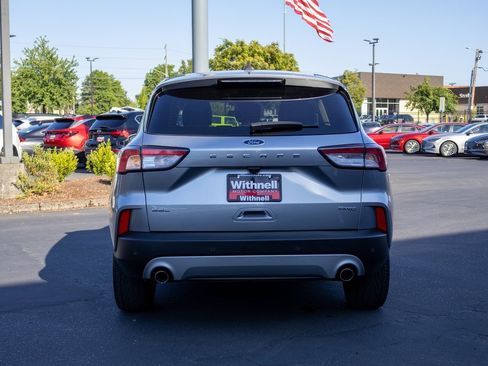 Used 2022 Ford Escape SEL image 8