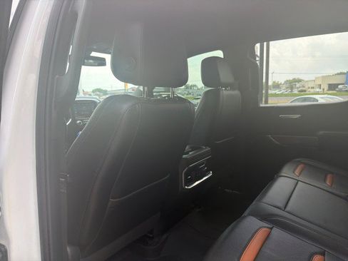 Used 2020 GMC Sierra 1500 AT4 w/ AT4 Premium Package AWD/4WD image 29