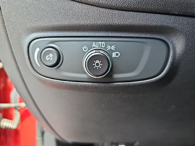 Used 2023 Chevrolet Equinox LT FWD image 30