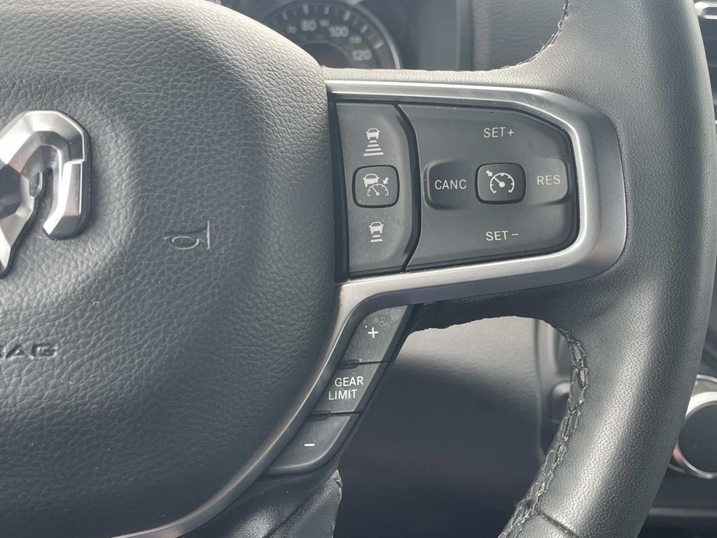 Used 2025 RAM 1500 Big Horn AWD/4WD image 22