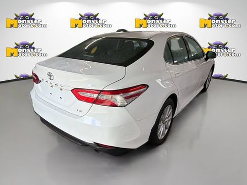 Used 2020 Toyota Camry LE FWD image 4