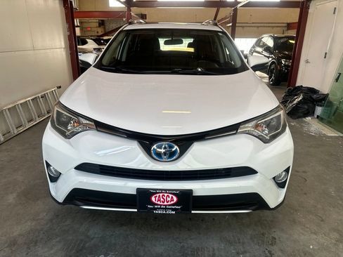 Used 2016 Toyota RAV4 XLE AWD/4WD image 6