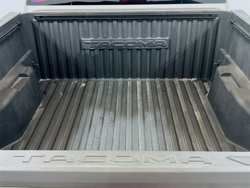 Used 2025 Toyota Tacoma SR image 21