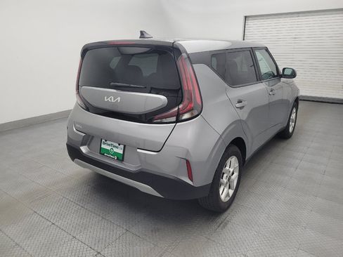 Used 2023 Kia Soul LX w/ Option Group 015 FWD image 9