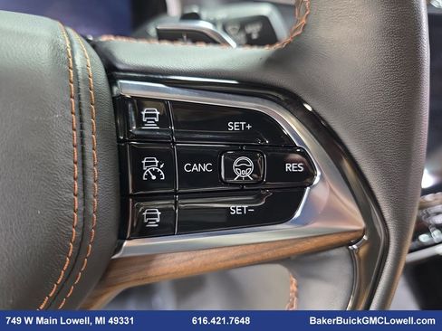 Used 2022 Jeep Grand Cherokee L Summit w/ Advanced Protech Group IV image 21