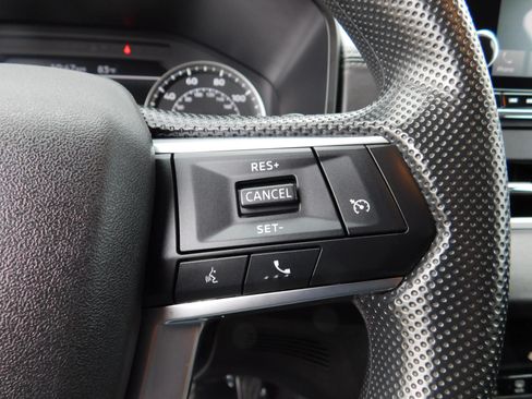 Used 2024 Mitsubishi Outlander ES AWD/4WD image 22