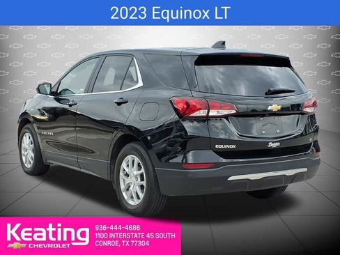 Used 2023 Chevrolet Equinox LT image 2