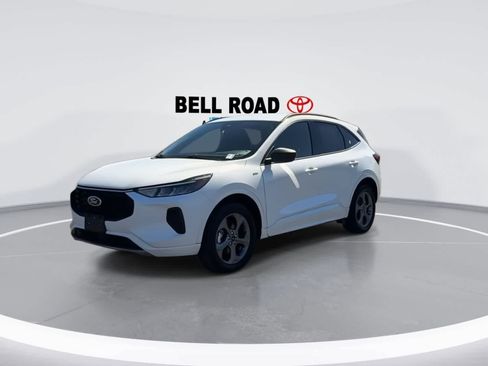 Used 2023 Ford Escape ST-Line image 4