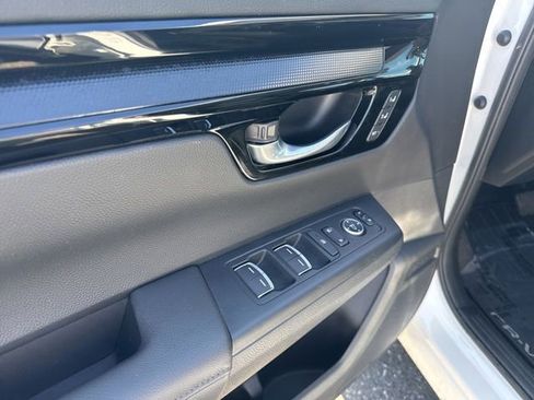 Used 2024 Honda CR-V EX-L image 18