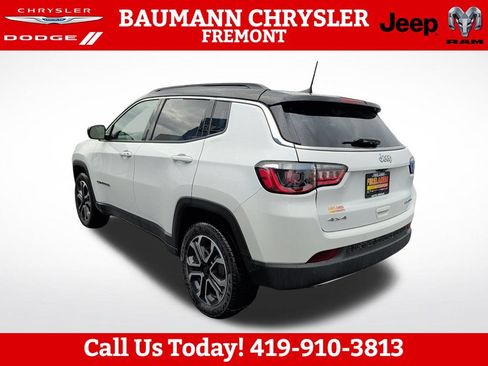 Used 2023 Jeep Compass Limited AWD/4WD image 5