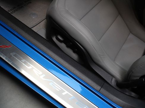 Used 2015 Chevrolet Corvette Stingray Coupe w/ 2LT Preferred Equipment Group image 38