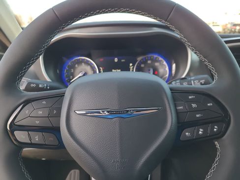 New 2026 Chrysler Pacifica Select image 23