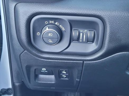 Used 2025 RAM 1500 Laramie image 14