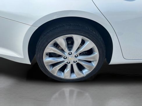 Used 2017 Chevrolet Malibu Premier w/ Premier Sun and Wheel Package FWD image 34