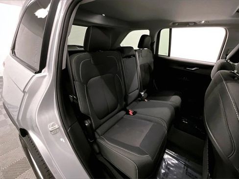 Used 2023 Jeep Grand Cherokee Laredo image 22