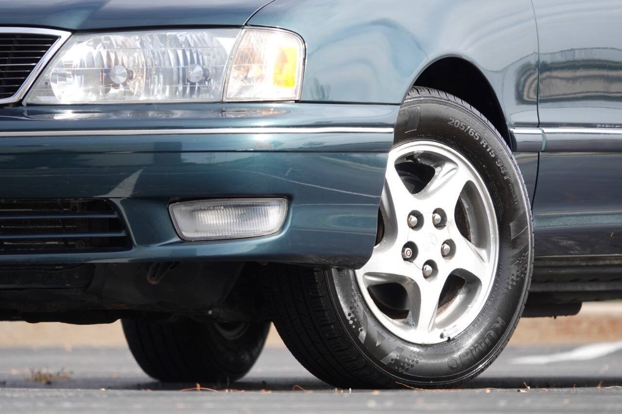 Used 1999 Toyota Avalon XLS FWD image 8